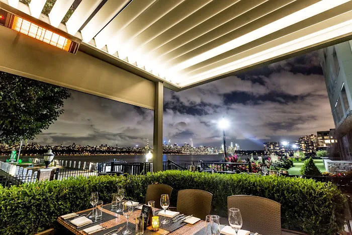 Haven Riverfront Restaurant and Bar Picture 4