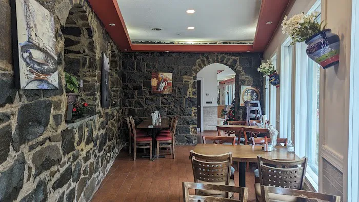 Daisy's Grill Picture 5