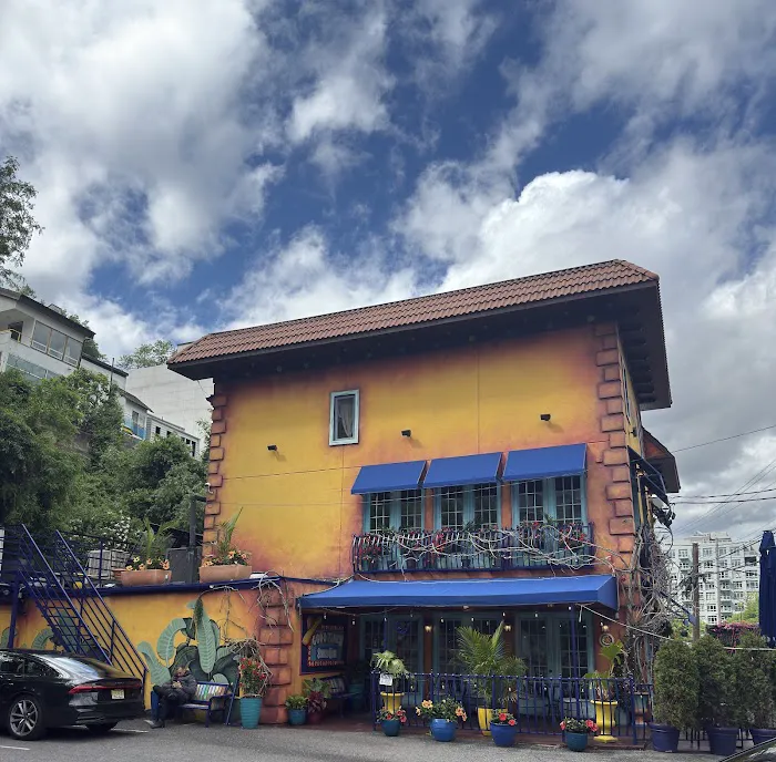 Lolitas Mexican Cantina NB Picture 8