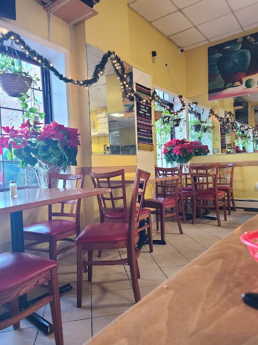 El Olivo ๐ฌ๐น Picture 8