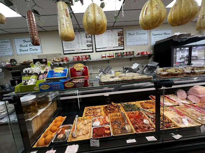 Mucci's Italian Market Picture 6