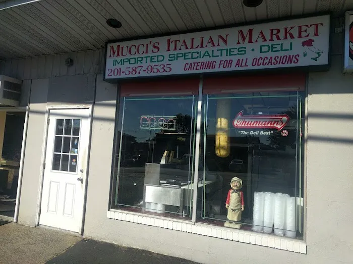 Mucci's Italian Market Picture 3