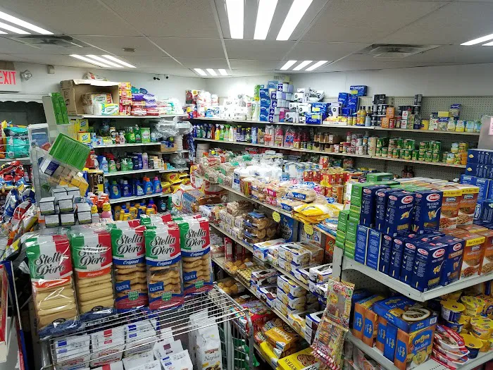 7 Circle Foodmart - Nick's Deli Picture 10