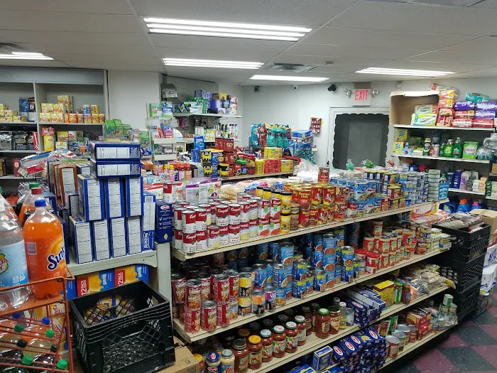 7 Circle Foodmart - Nick's Deli Picture 7