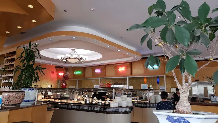 Dynasty Buffet Picture 7