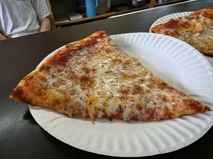 Curioni's Pizza Picture 5