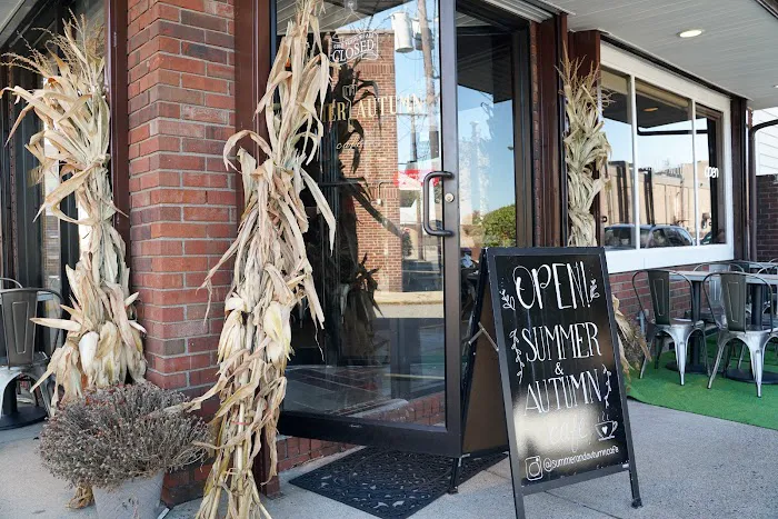 Summer and Autumn Brunch Cafe Picture 9