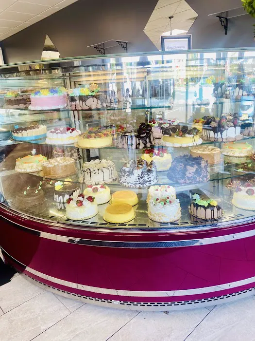 Maria's Italian Bakery Picture 9