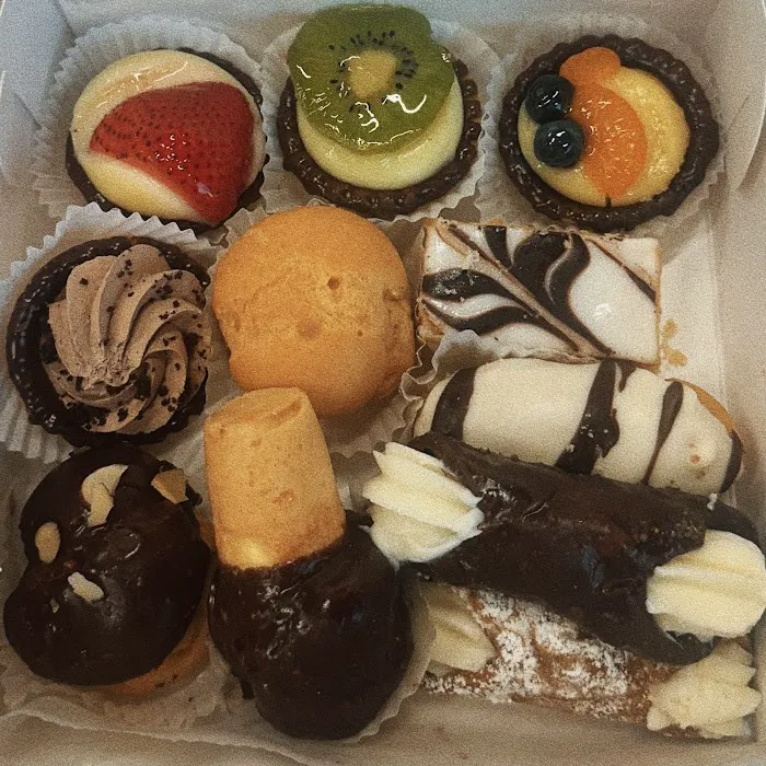 Maria's Italian Bakery Picture 8