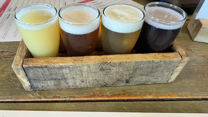 The Plank Pizza Co Beer Parlor Picture 4