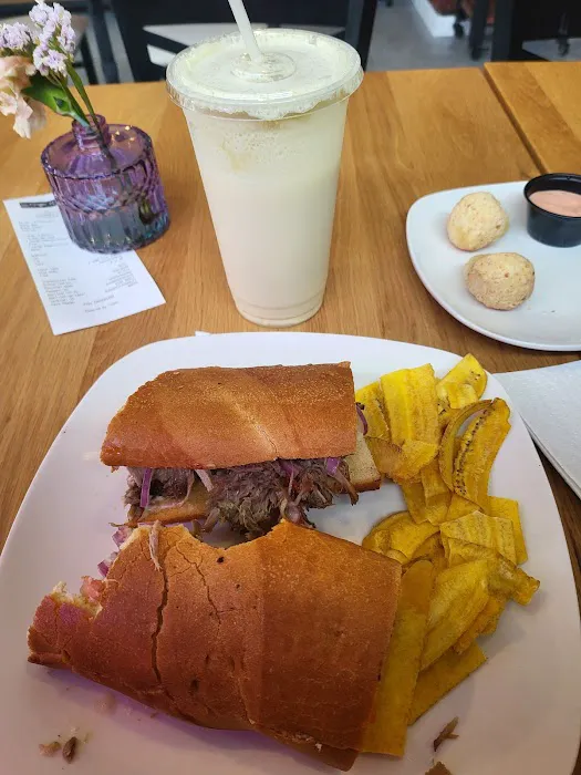 Gigi's Cafe Picture 6