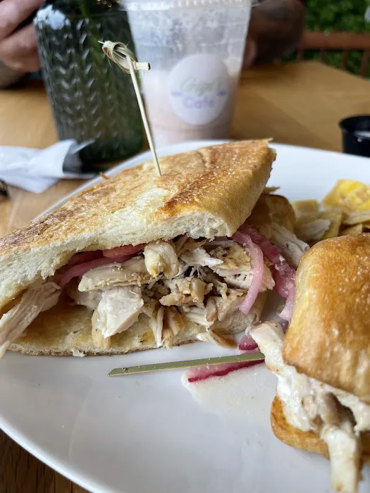 Gigi's Cafe Picture 9