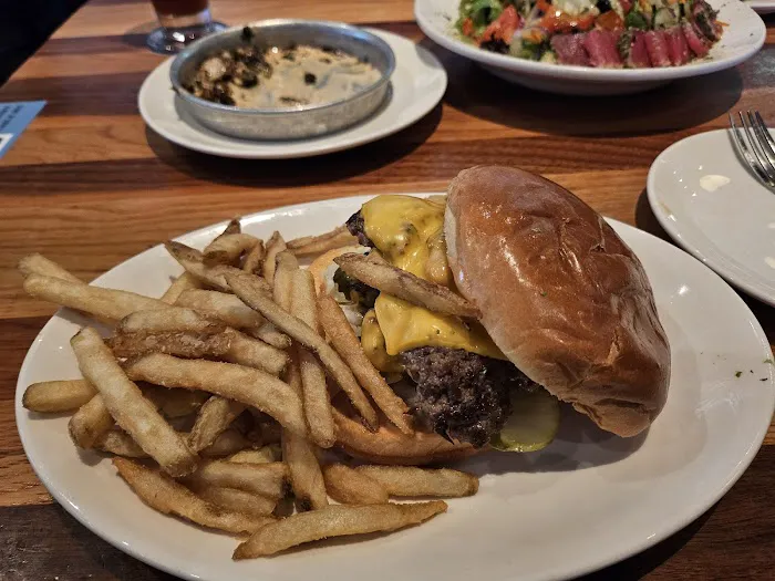 BJ's Restaurant & Brewhouse Picture 8