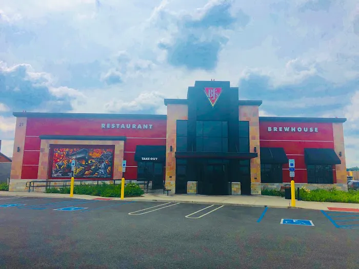 BJ's Restaurant & Brewhouse Picture 9