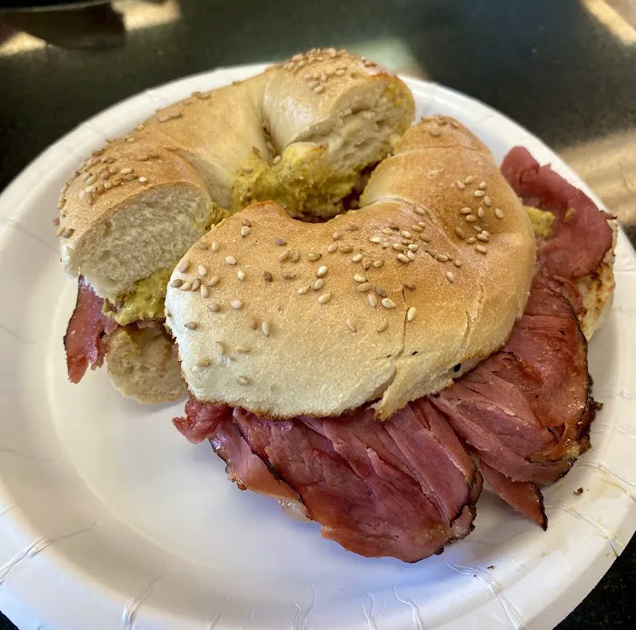 Ben's Bagel Barn Picture 6