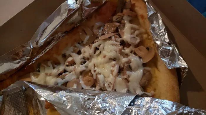 Dino's Pizza & Chicken Picture 1