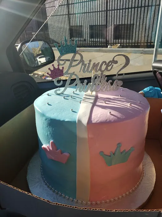 Mary's Cakes Picture 7