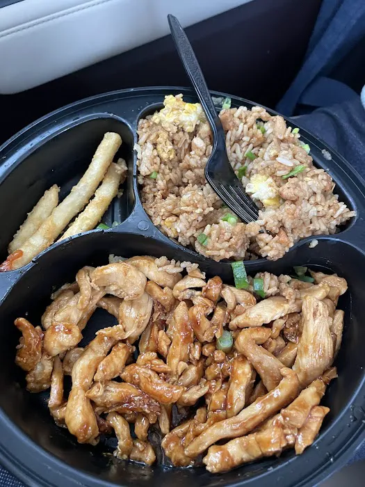 Avocado Eatery, Sushi And Gyro House(HALAL) Picture 5