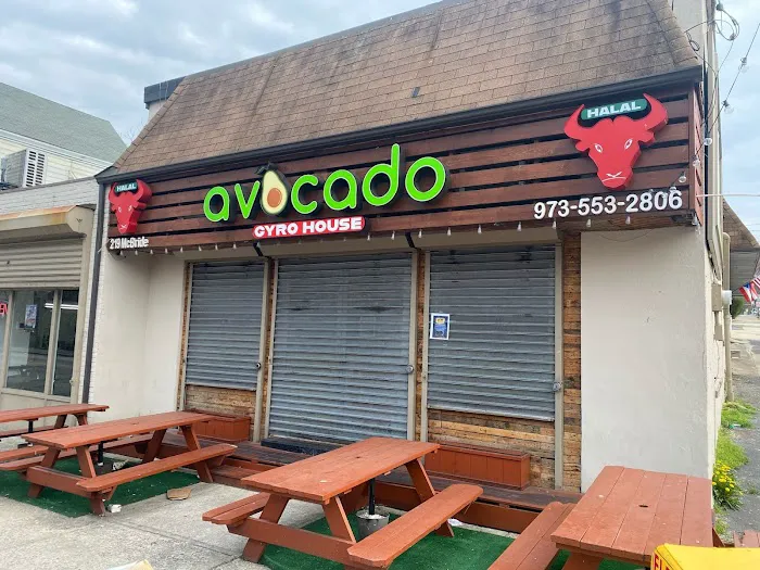 Avocado Eatery, Sushi And Gyro House(HALAL) Picture 9