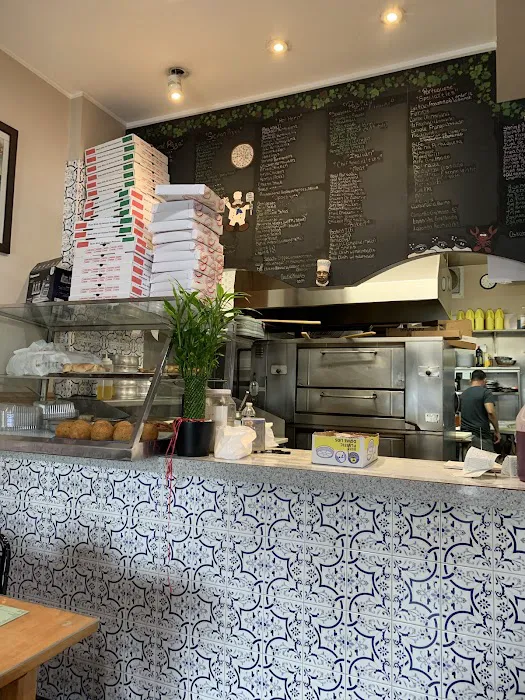 Nino's Restaurant & Pizzeria Picture 10