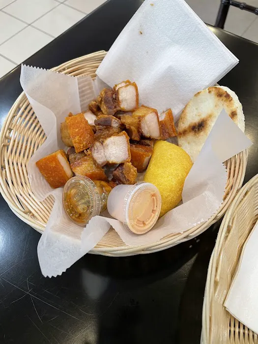 Colombia Bakery Restaurant & Bar Picture 4