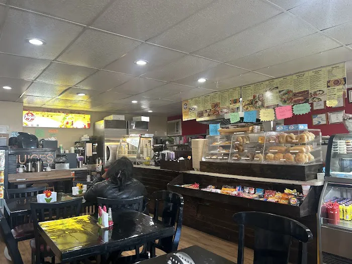 Jagis Bagels & Deli Picture 3