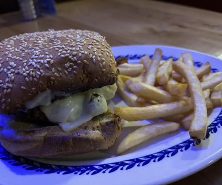 Barcelona's Restaurant & Bar