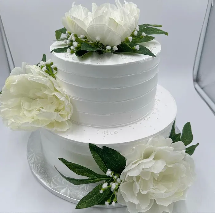 Lia’s Cake Picture 8