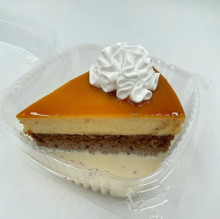 Lia’s Cake Picture 5
