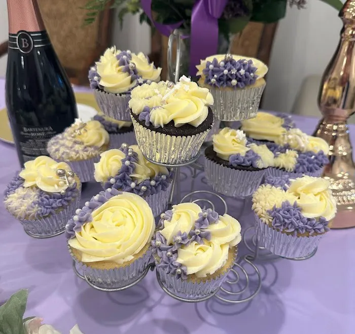 Em’s Cupcakes & Delicacies LLC Picture 10
