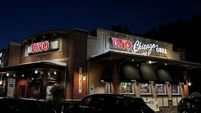 UNO Pizzeria & Grill Picture 2