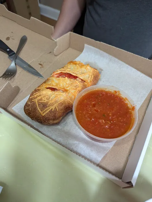 Nonno’s Pizzeria Deli & Catering Picture 5