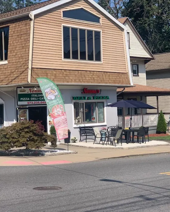 Nonno’s Pizzeria Deli & Catering Picture 9