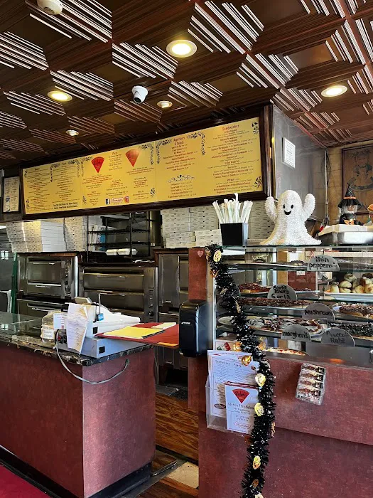 Ralph's Pizzeria Picture 7