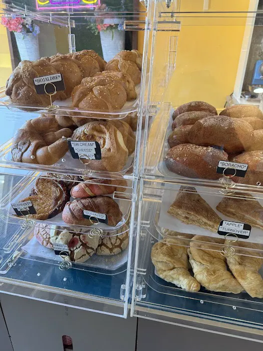 Las Lomas Bakery & Grill Picture 8