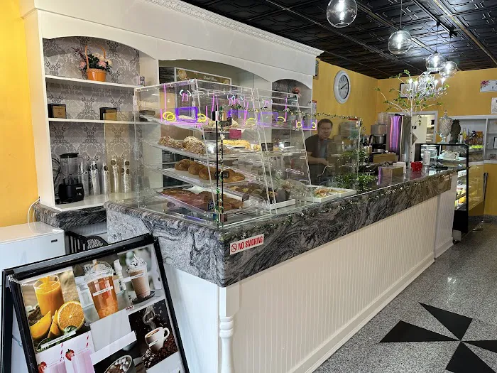 Las Lomas Bakery & Grill Picture 1