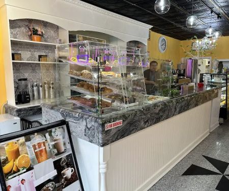 Las Lomas Bakery & Grill