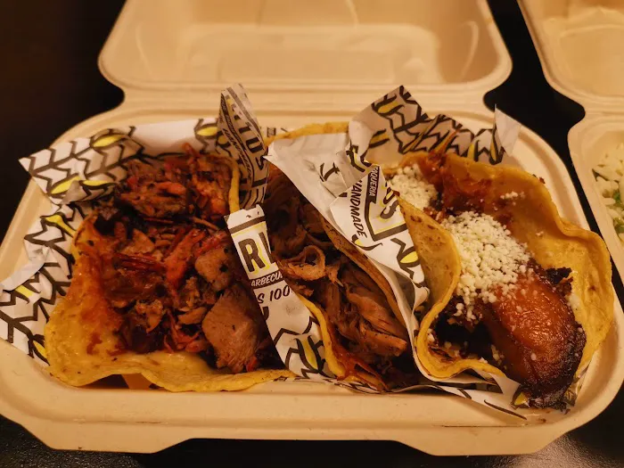 Carlitos Barbecue Taqueria Picture 1