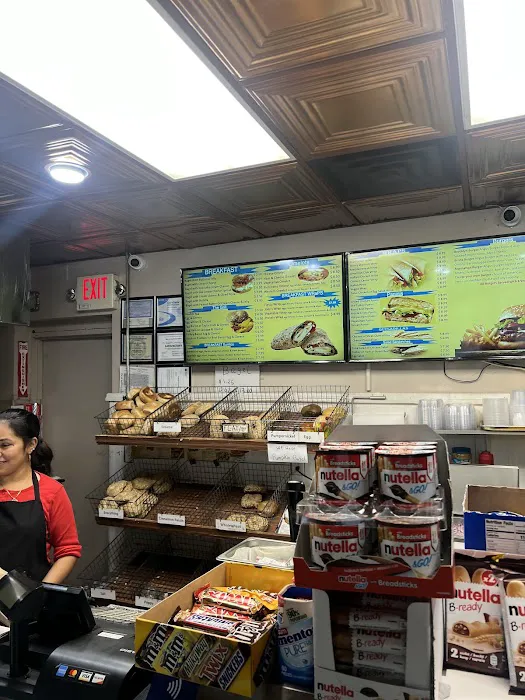 Bagel Plus & Cafe Picture 6