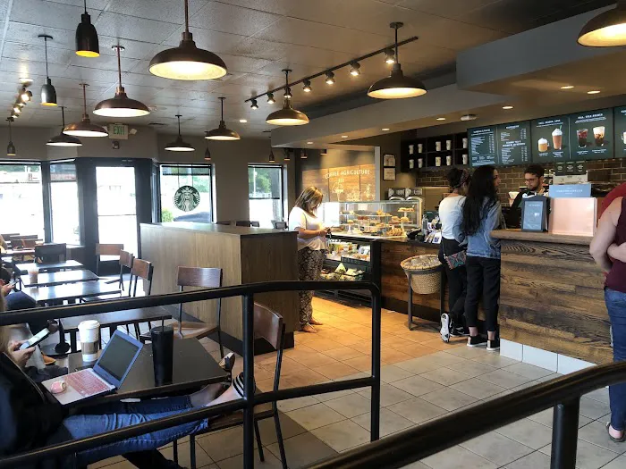 Starbucks Picture 2