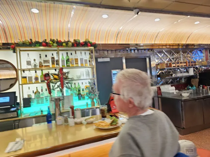 Tick Tock Diner Picture 1