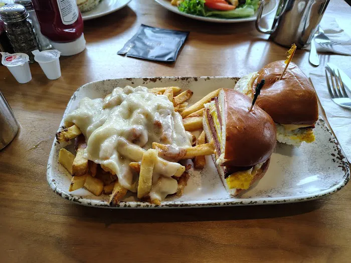 Tick Tock Diner Picture 7