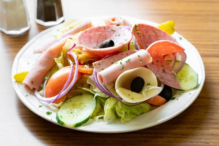 Loue's Place Pizza & Pasta Picture 1