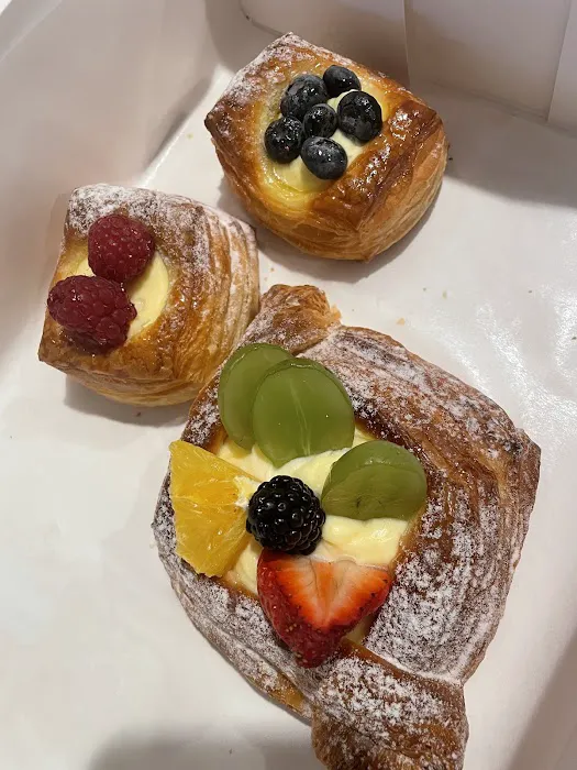 Paris Baguette Picture 1