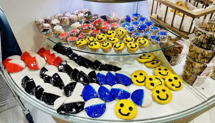 Bake One By Gombo Picture 1