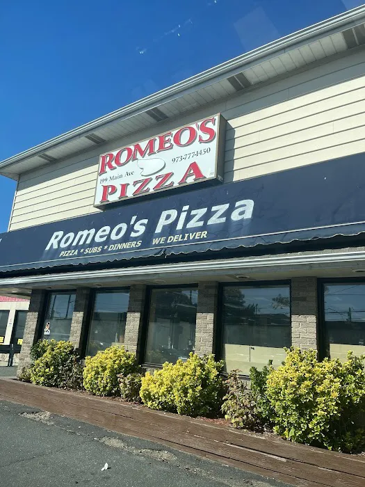 Romeo's Pizza Picture 2