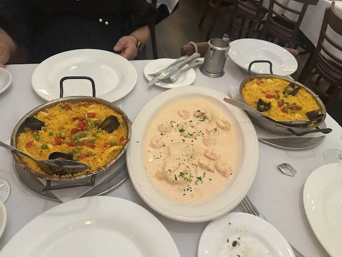 Segovia Restaurant Picture 5