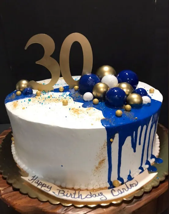 CAKES BY DAMAR Picture 4