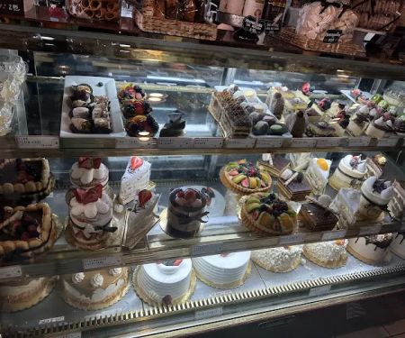 Las Chicas Bakery & Cafe