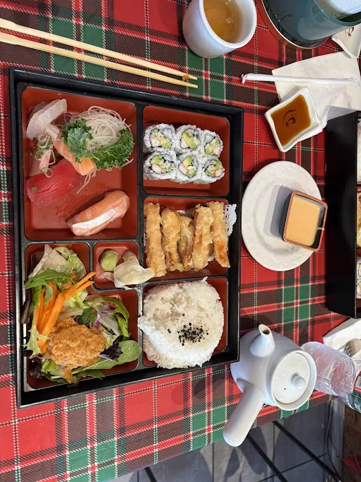 Hudson Sushi Picture 7